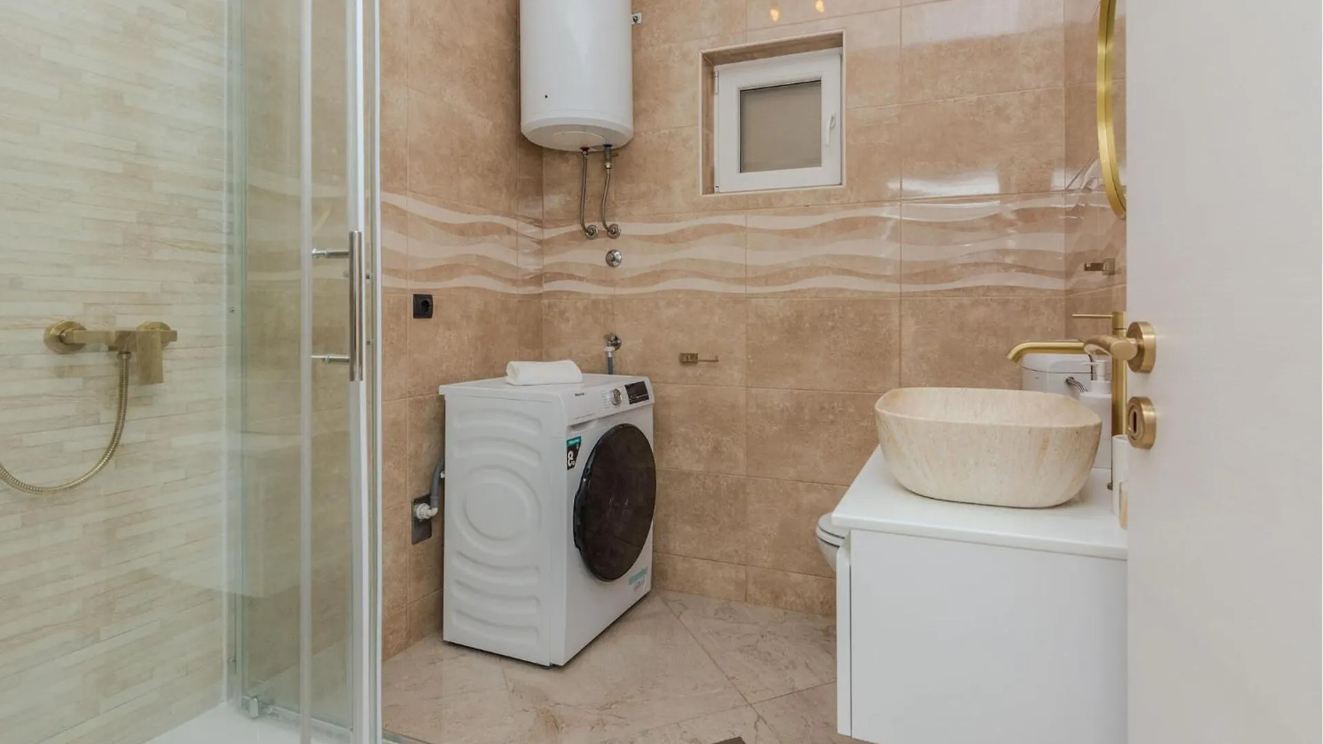 Villa Family Oasis نين 0*,